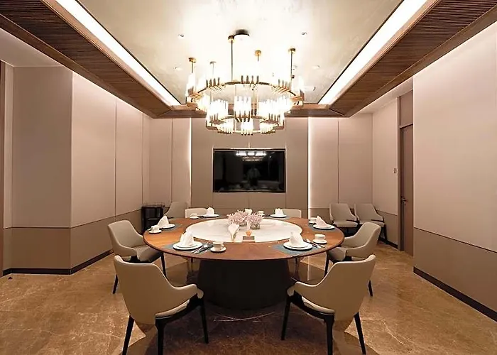 Hotel Grande Centre Point Prestige